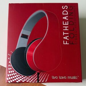 Folding On-Ear Headphones — Red, NIB. 🌿